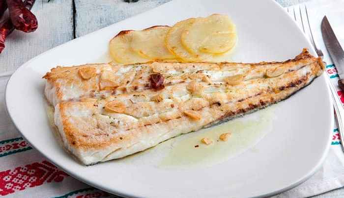 plato con merluza al horno
