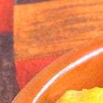 cazuela de barro con patatas a la importancia