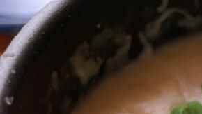 plato con vichysoisse listo para comer