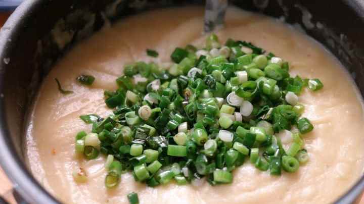 plato con vichysoisse listo para comer