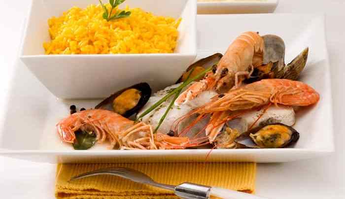 arroz a banda para comer