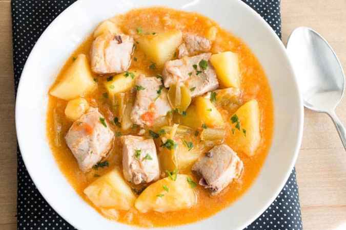 plato de marmitako de bonito