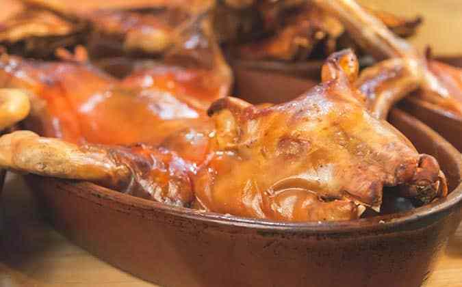 cochinillo al horno estilo segoviano