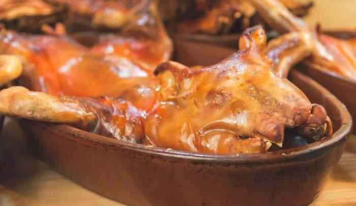 cochinillo al horno estilo segoviano