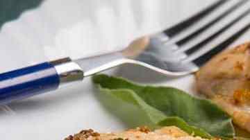 plato con filetes de pescadilla al horno