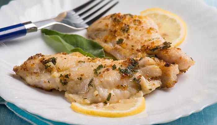 plato con filetes de pescadilla al horno