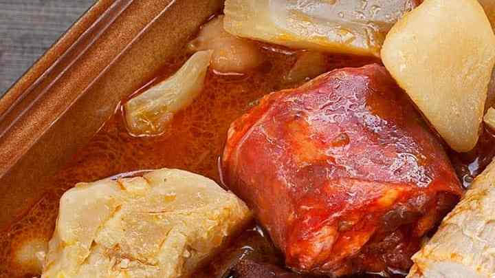 cazuela con cocido andaluz