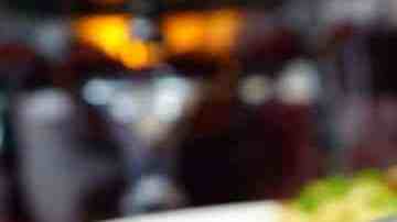 familia-feliz-comida-china