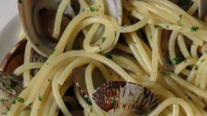 espaguetis con almejas