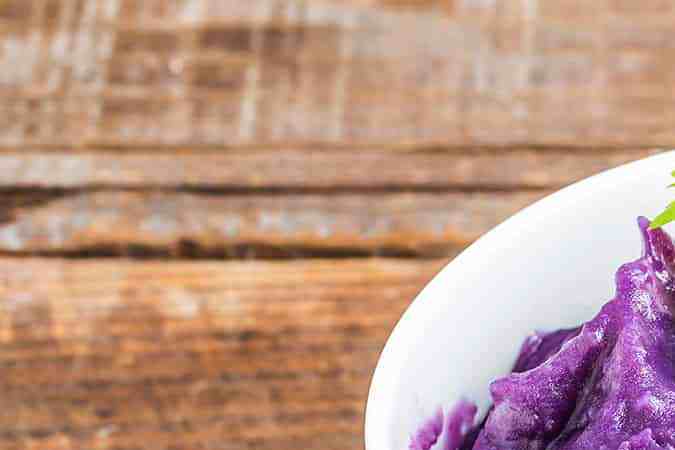 Freepik: Foto de Rojo creado por dashu83