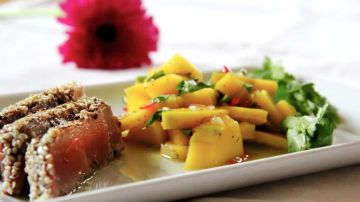 filete de atún con ensalada de mango