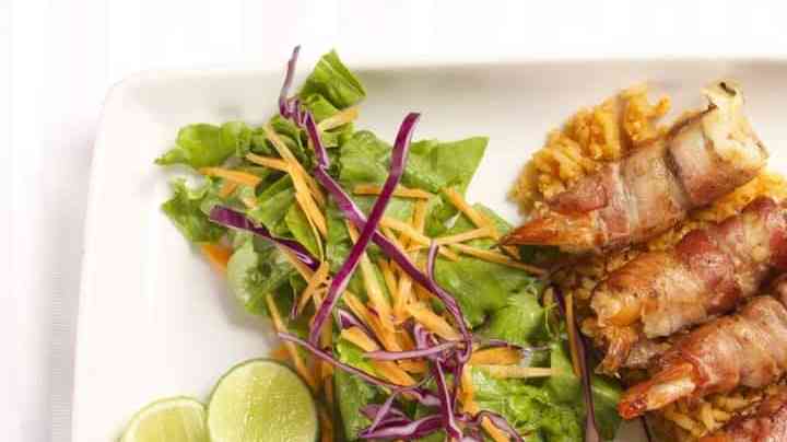 Camarones con tocino