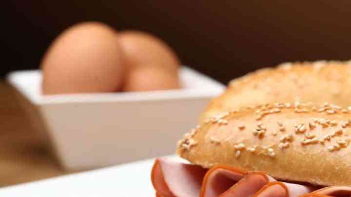 sandwich de jamón y queso casero