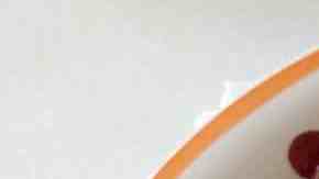 plato con huevos motuleños