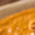 plato con sopa de maní