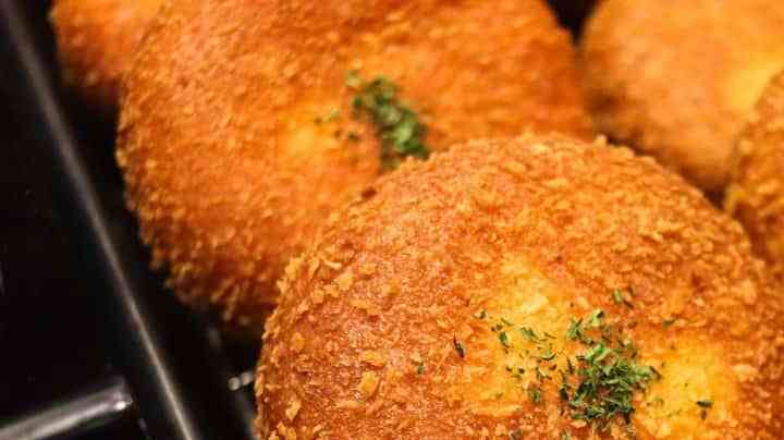 Bolas de papa con queso