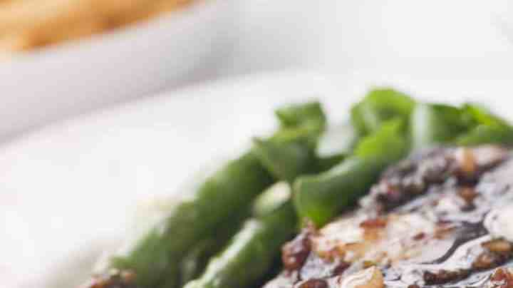 carne con salsa bordelesa