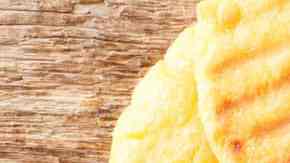 plato con sopa de costilla