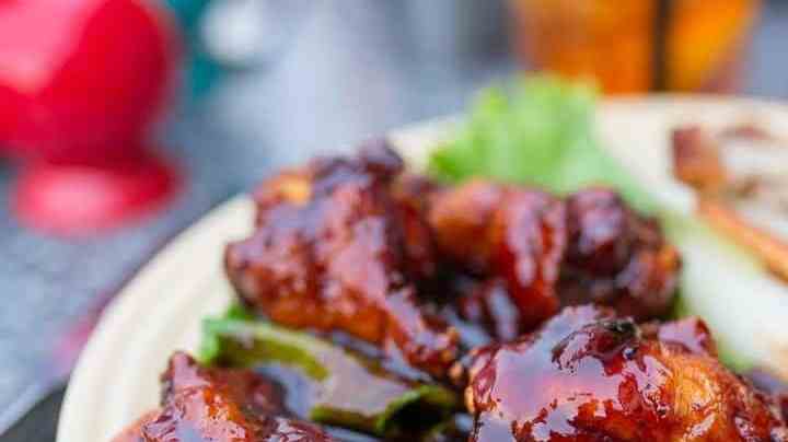 alitas de pollo bañadas en salsa jack daniels