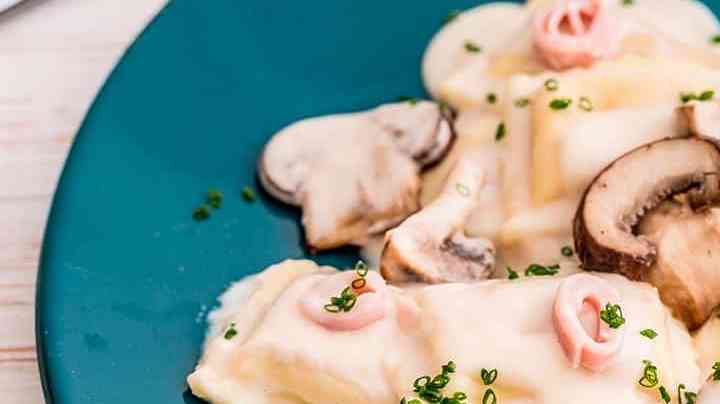 ravioles con salsa caruso