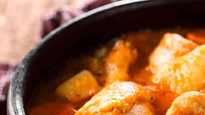 olla con sudado de pollo