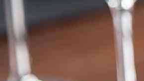 filete de pescado bañado en salsa de almendras