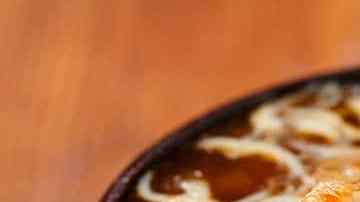 sopa de cebolla casera