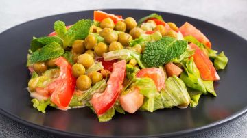 ensalada-verde-con-guisantes