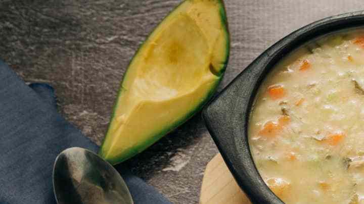 sopa de cuchuco colombiano