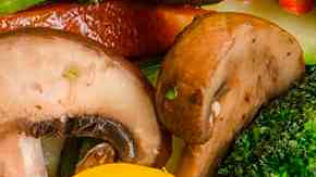 salteado de brócoli con champiñones