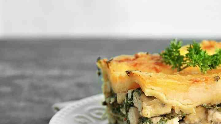 Deliciosa lasaña de espinacas y pollo