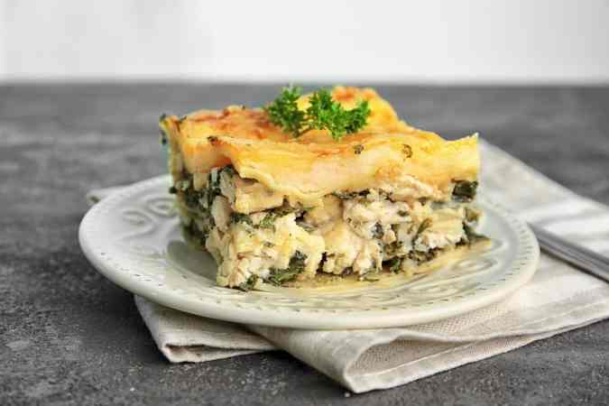 Deliciosa lasaña de espinacas y pollo