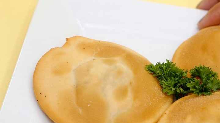 Pastelitos dominicanos