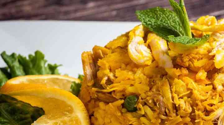 Arroz con pollo colombiano