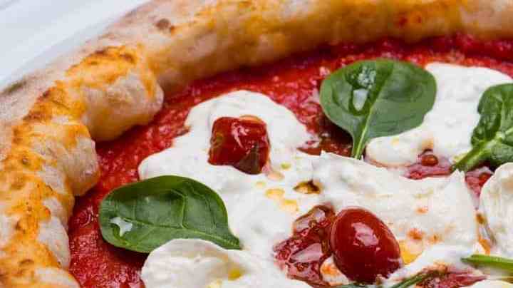 Pizza caprese