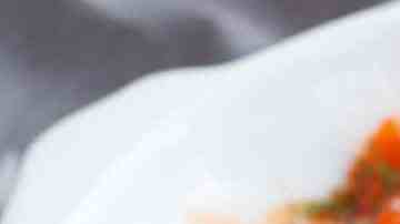 cazuela de camarones en salsa de tomate