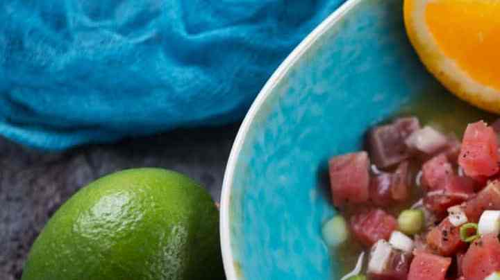 plato de ceviche de atun