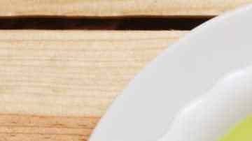 plato con crema de lechuga