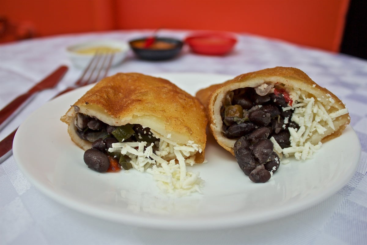 empanada de dominó