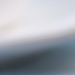 plato de ensalada con anchoas tomate y huevo