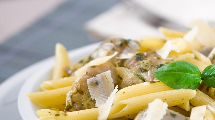 Pasta con alcachofas