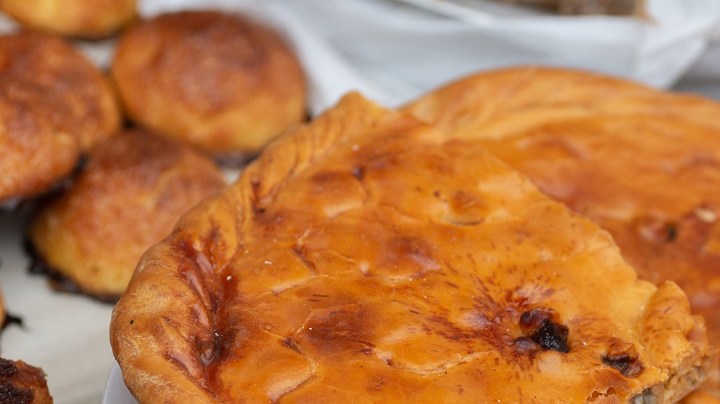 Empanada gallega de pollo