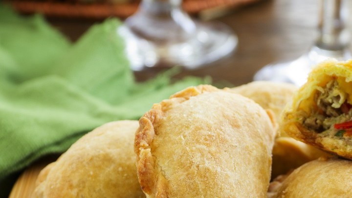 Empanada argentina de pollo