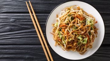 Lo mein vegano