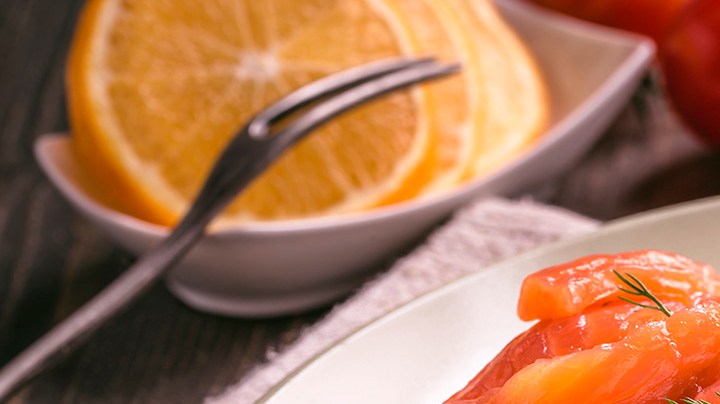 tosta de salmón con queso philadelphia