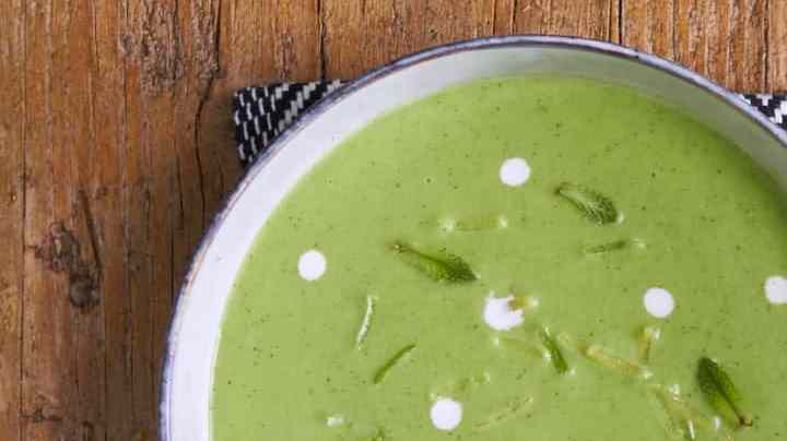 Crema de guisantes suave y deliciosa