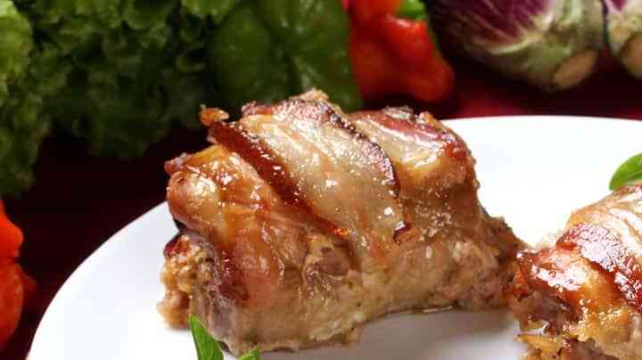 Pechugas envueltas con bacon