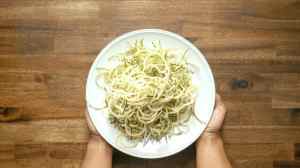 fideos de calabacín y espinacas con parmesano 1