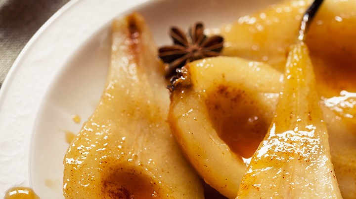 plato con 4 peras al horno