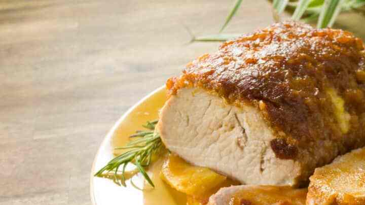 pierna de cerdo en salsa de piña y chipotle